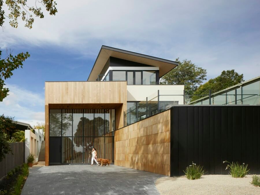 98 Waterhaven Boulevard, Point Cook VIC 3030
